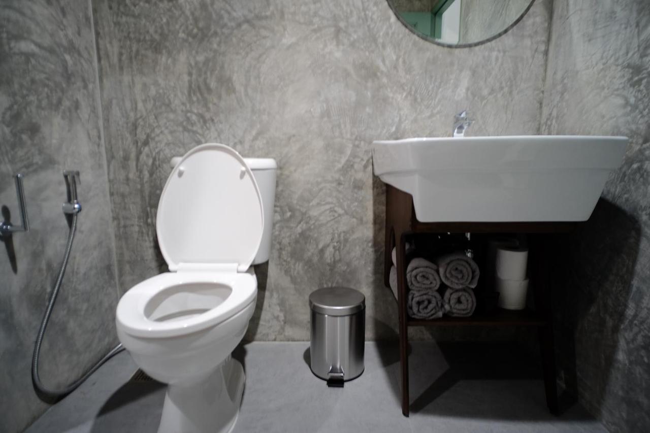 Baan Khun Pra Duplex Rm3 Bangkok Apartman Kültér fotó