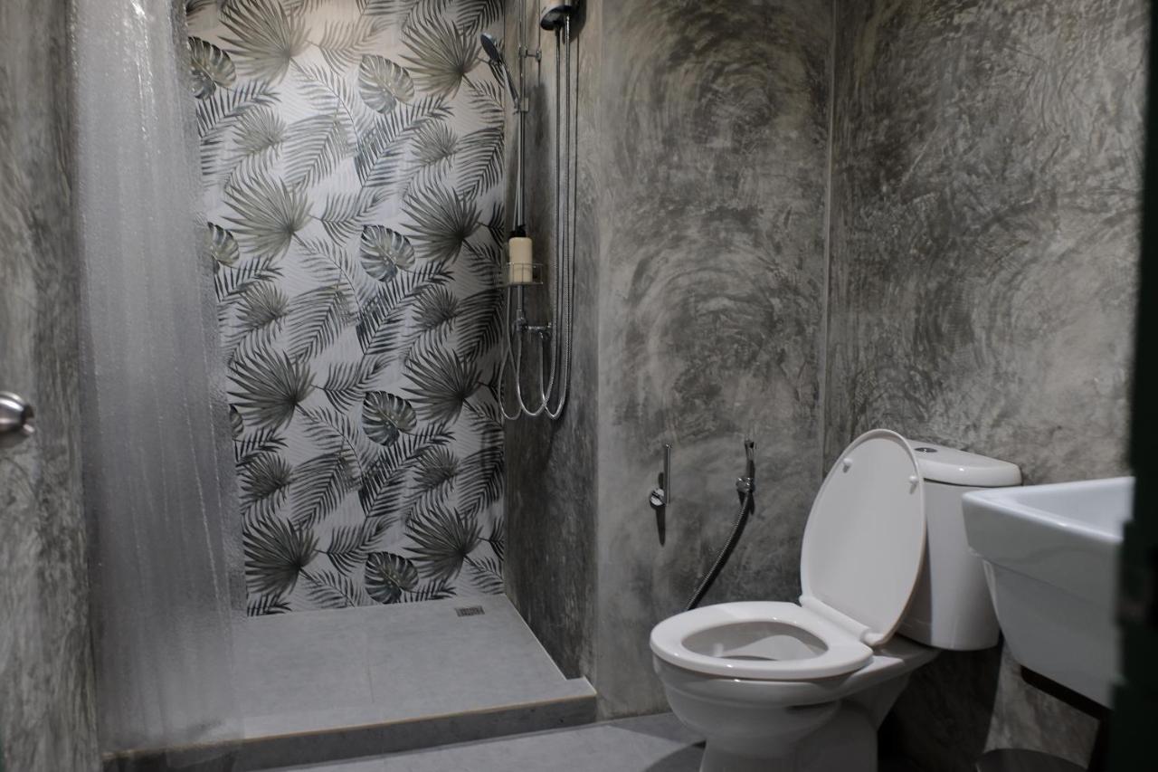 Baan Khun Pra Duplex Rm3 Bangkok Apartman Kültér fotó
